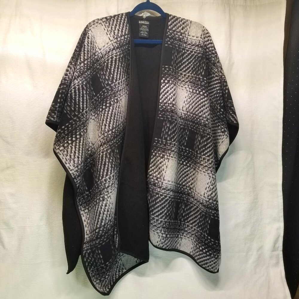 Nicole Miller Plaid B&W Fleece Shawl Wrap Cape Coat